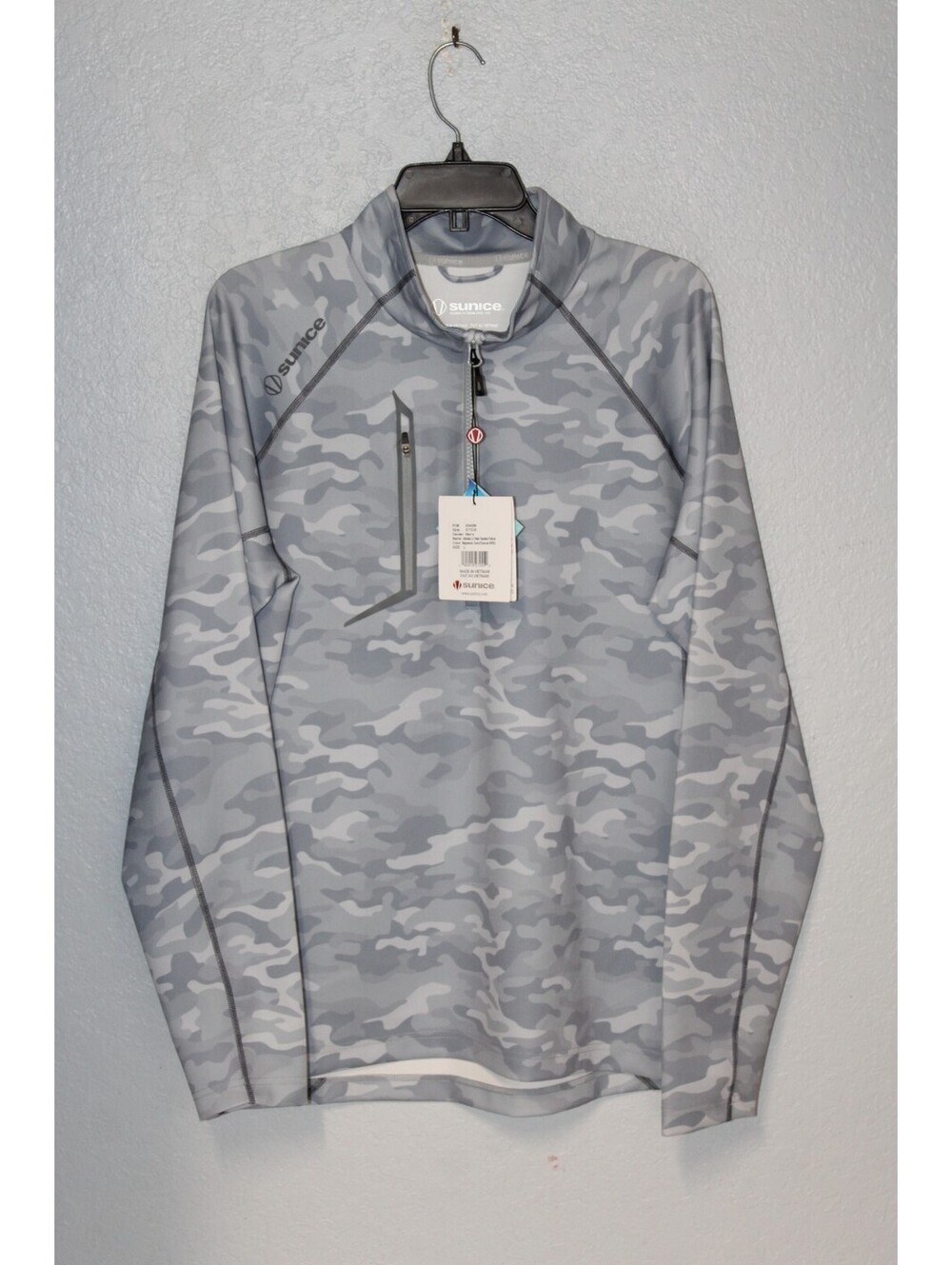 NEW Sunice Men Allendale 2.0 Element Shield Quarter Zip LARGE - Gray Camo NWT